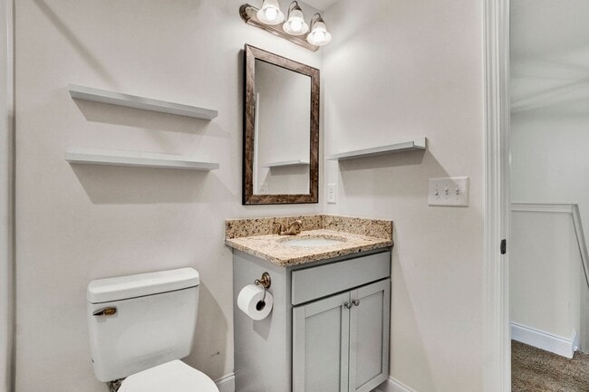 Building Photo - Walking distance to downtown Easley!