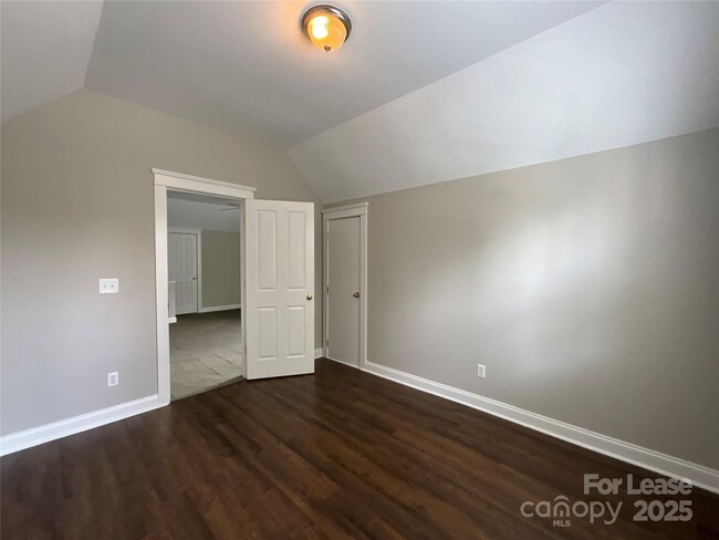 Building Photo - 8228 Ballymore Ct