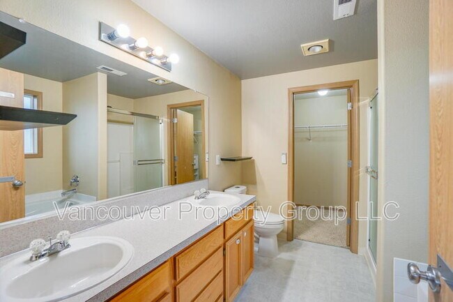 Building Photo - 2420 NE 165th Ave