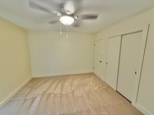 Building Photo - Newly Upgraded 3 Bedroom / 2 Bathroom - Ma...