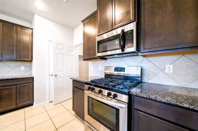 Building Photo - 6407 Innsbruck Meadows Ln