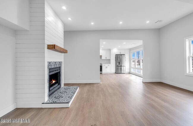 Building Photo - 23A Stoney Hill Rd