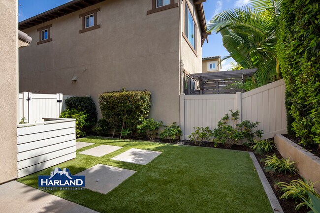 Building Photo - 3024 Estero Rd