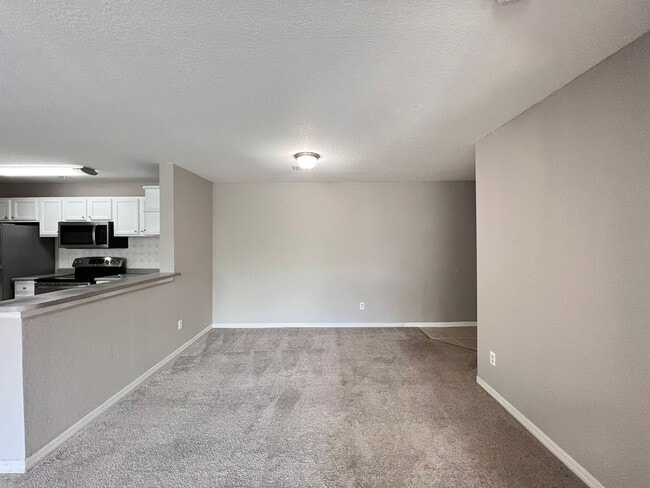 Building Photo - Condo for rent on SANDLAKE PRIVATE RESIDENCES