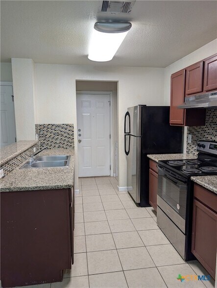 Building Photo - 887 Sagewood Trail