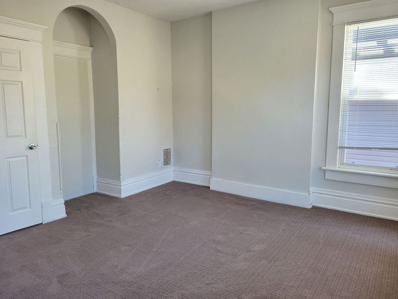 Building Photo - 264 Miller Ave