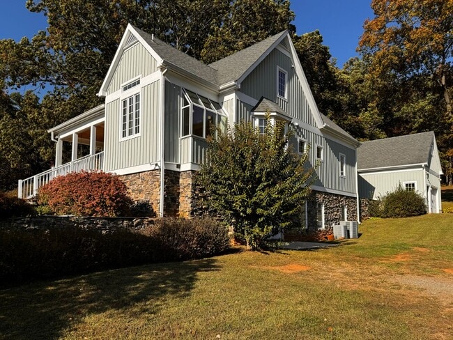 Primary Photo - Private Farm Home in North Garden - Enjoy ...