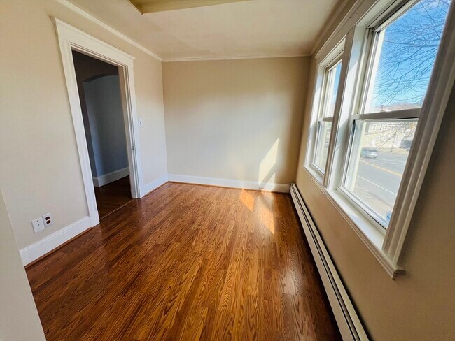 Building Photo - 3 Lynnfield St