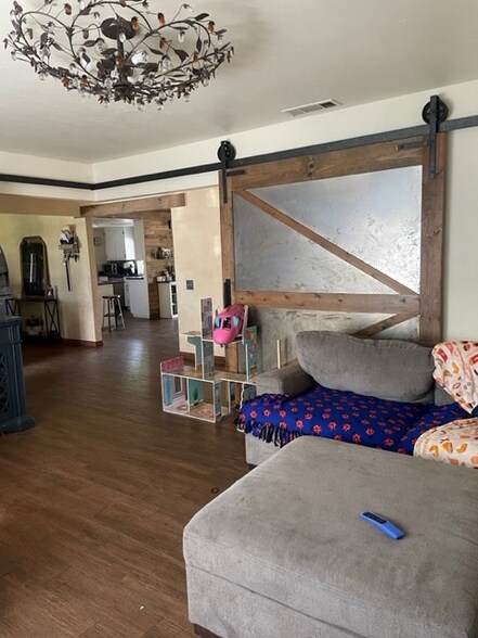 Building Photo - 763 N Fillmore Ave