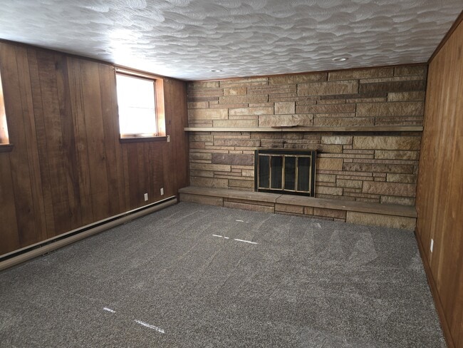 Building Photo - 193 S Quentin Rd