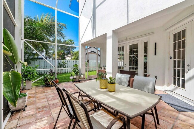 Building Photo - 604 Stanton Dr