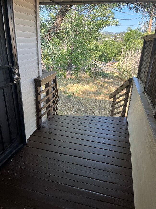 Building Photo - Early 1900's Charm In This Two Bedroom in Prescott