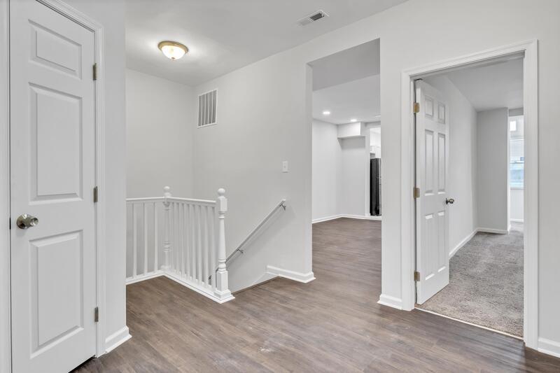 Building Photo - 810 Brooks Ln
