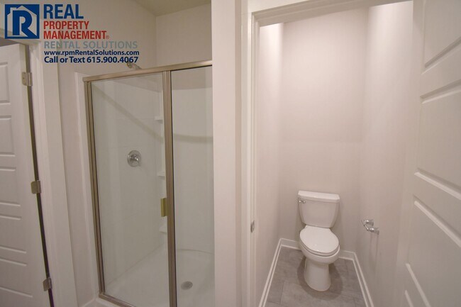 Building Photo - Beautiful 3 bedroom+loft townhome with an attached garage! Triple Blackman schools