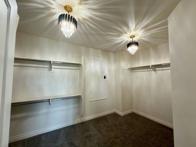 Building Photo - 2327 Kyanite Pl
