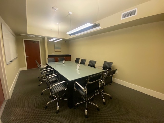 Building Photo - 585 9th St