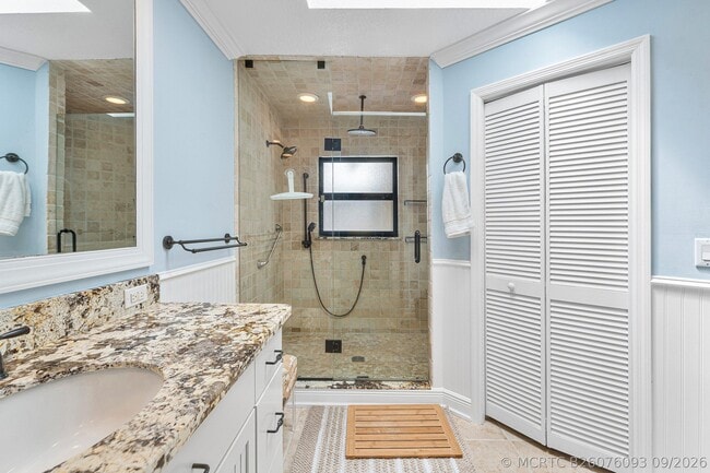Building Photo - 2530 La Lique Cir