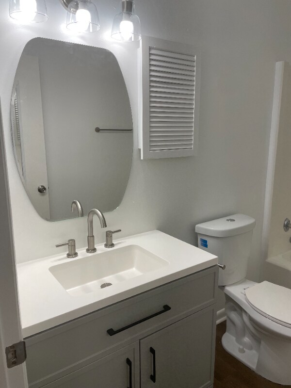 Building Photo - 263 S Villas Ct