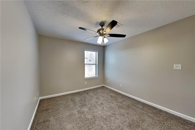 Building Photo - 5359 Stafford Dr NW