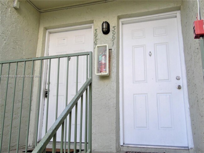 Building Photo - 3987 NW 87th Ave