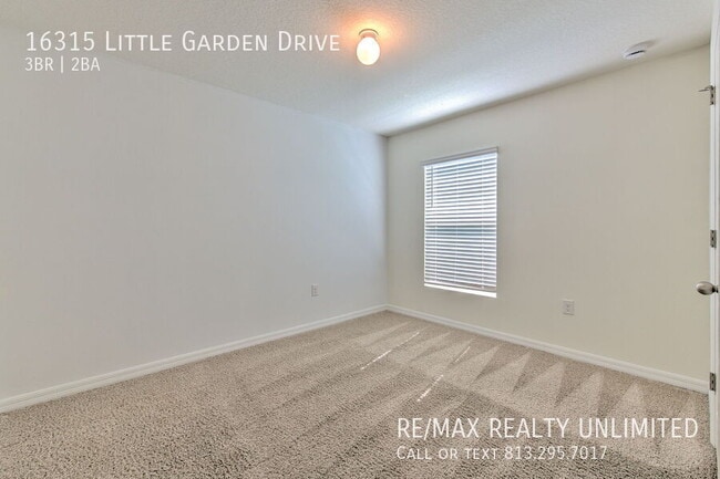 Building Photo - 16315 Little Garden Dr