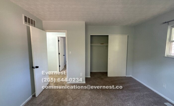 Building Photo - 6642 Glacier Ave