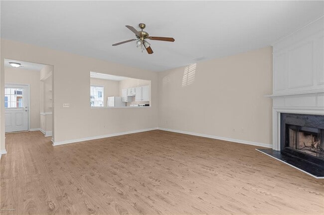 Building Photo - 1010 Bendleton Trce