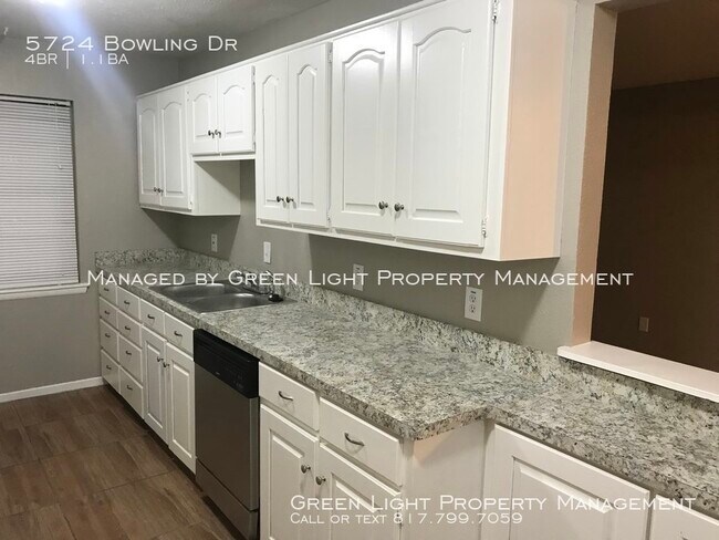 Building Photo - 4 bedroom remodeled home in Watauga