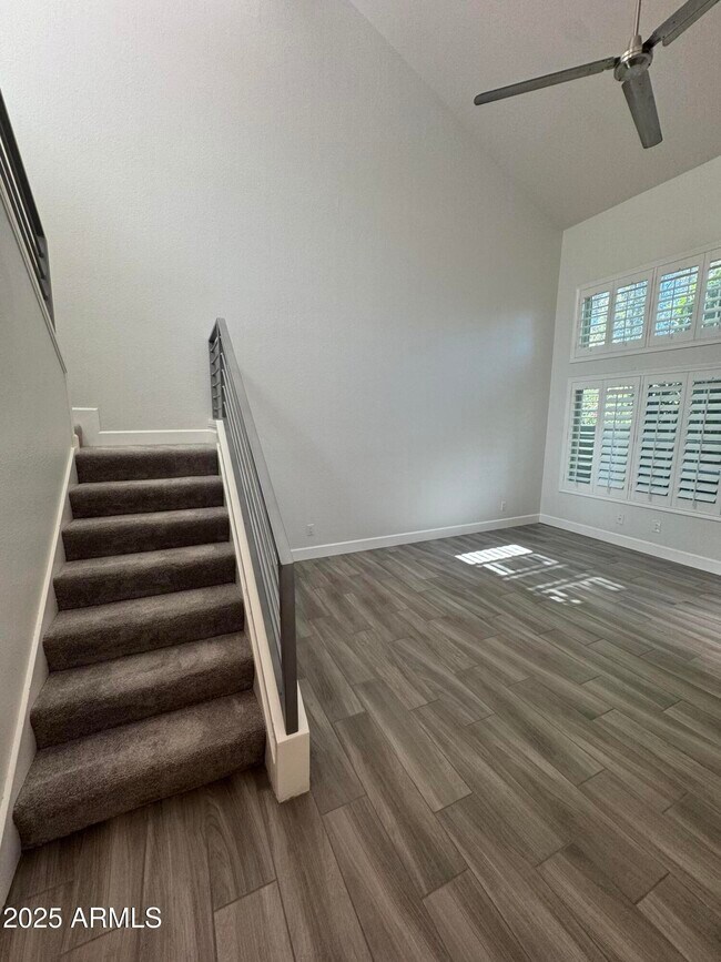 Building Photo - 7960 E Pepper Tree Ln