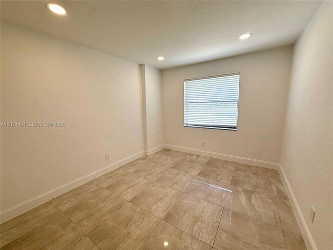 Building Photo - 3700 NW 116th Terrace