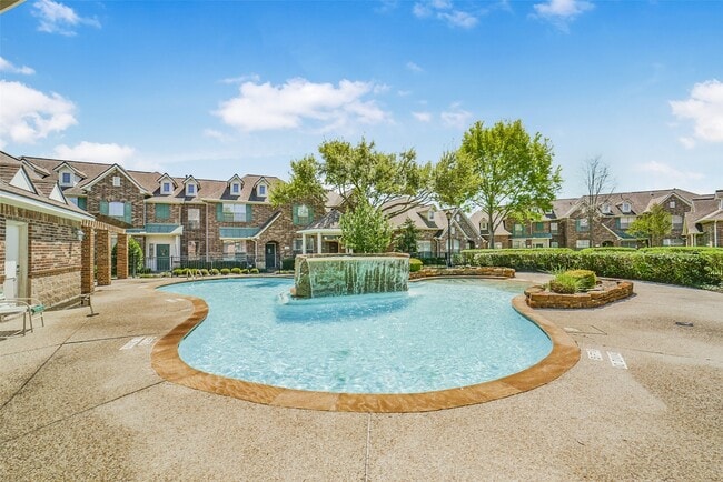 Building Photo - 17707 Skyline Arbor Terrace