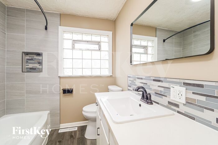 Building Photo - 1204 Highgrove Rd