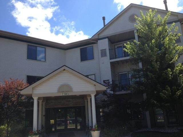 Building Photo - Delhi Stratford Place (Senior Community)