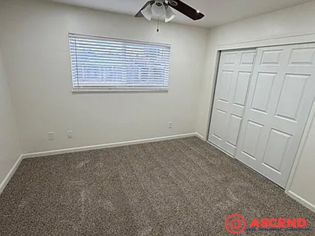 Building Photo - Fantastic 3BD/2BA Home in Bakersfield's 93309 — Garage, Gardener Included!