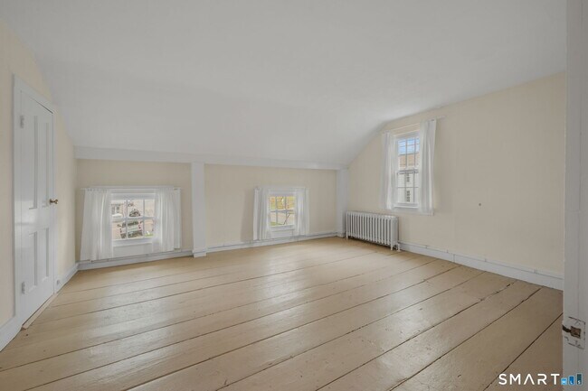 Building Photo - 260 Hamburg Rd