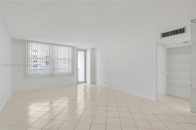 Building Photo - 9511 Collins Ave