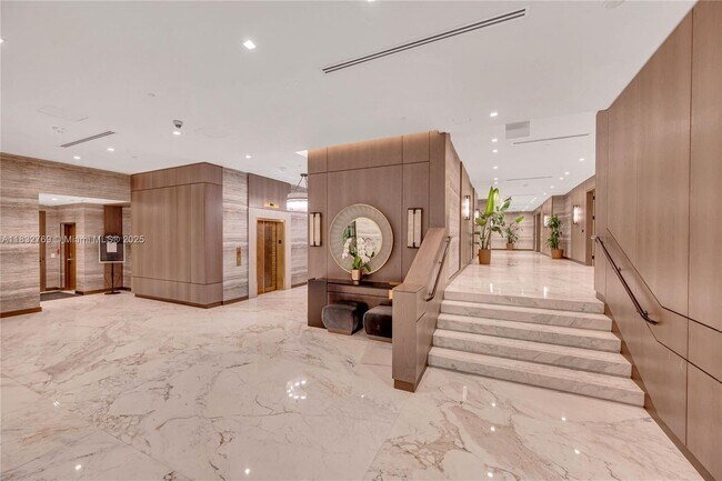 Building Photo - 10175 Collins Ave