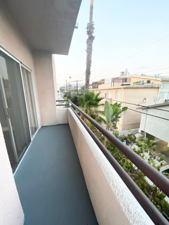 Building Photo - las123