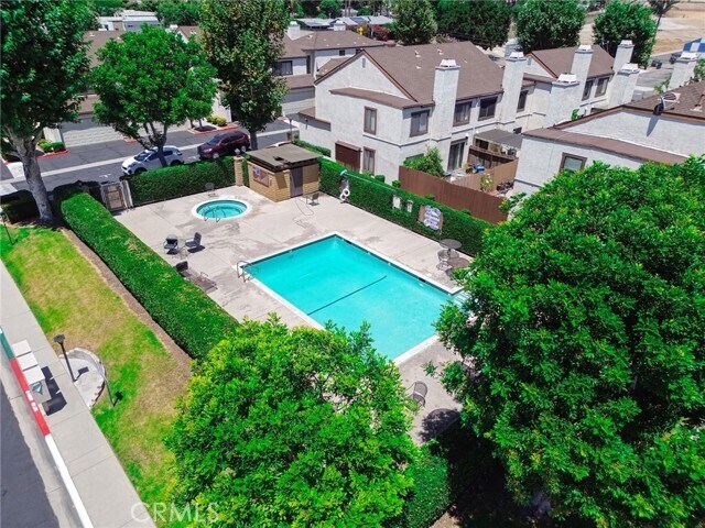 Building Photo - 821 S Cerritos Ave