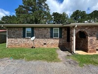 Building Photo - Duplex in Carrollton City School District!