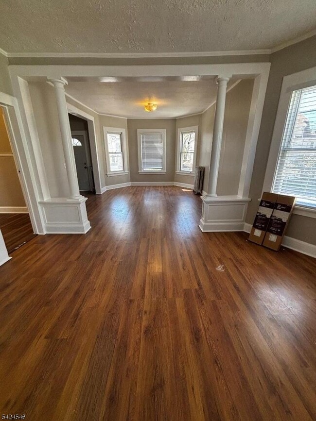 Building Photo - 203 Lawrence St