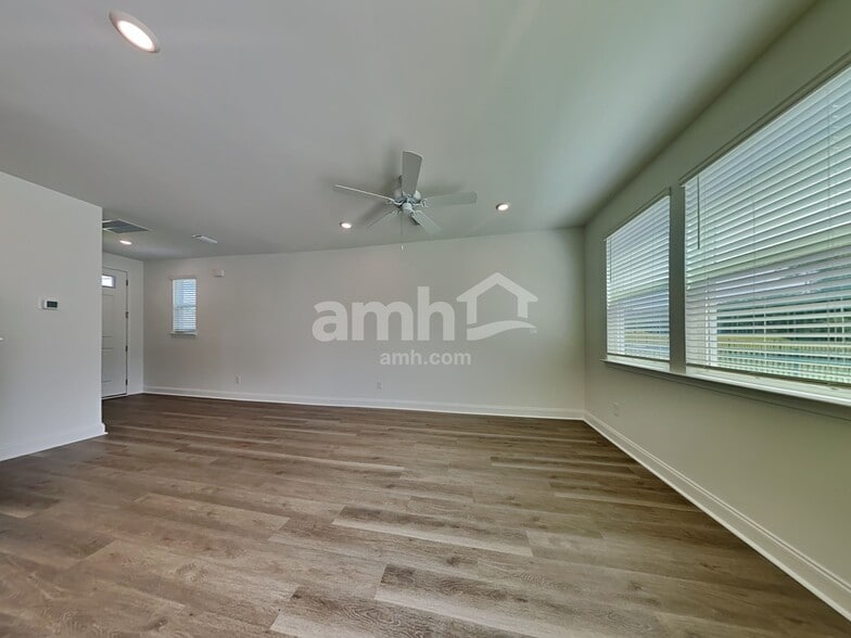 Building Photo - 140 Bee Tree Blvd