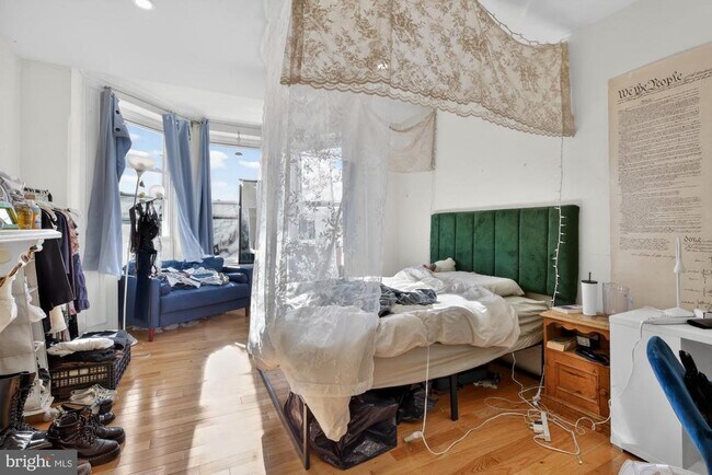 Building Photo - 4058 Irving St