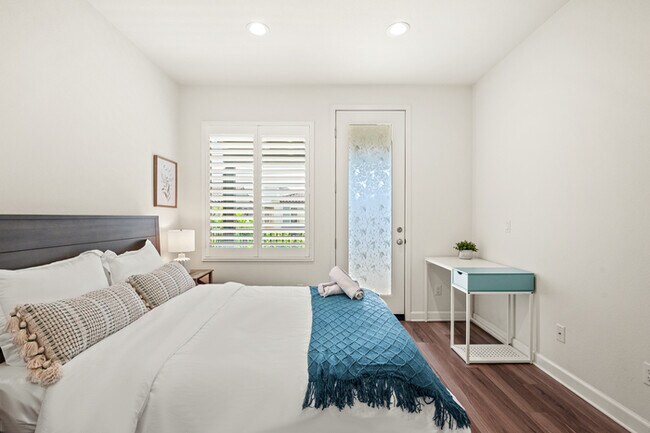 Building Photo - Spacious & Stylish 4 Bed 3 Bath in Chino P...