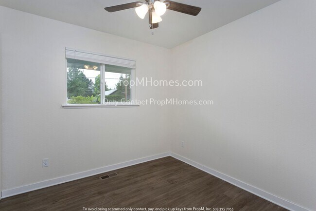 Building Photo - 13400 SW Walker Rd