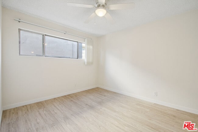 Building Photo - 7540 Hampton Ave