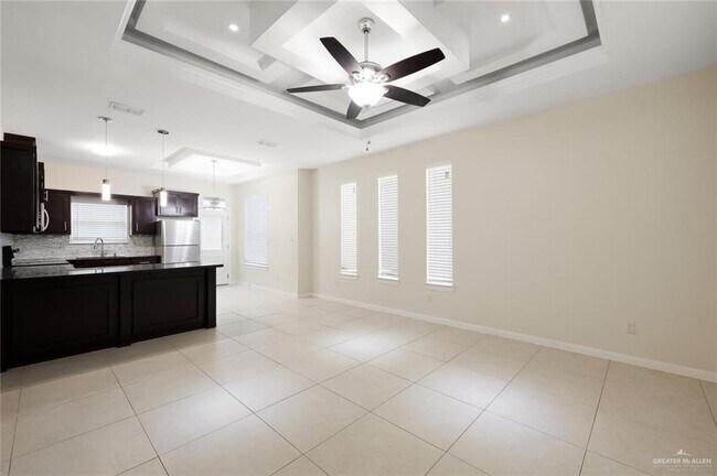 Building Photo - 8 Javalina Ave