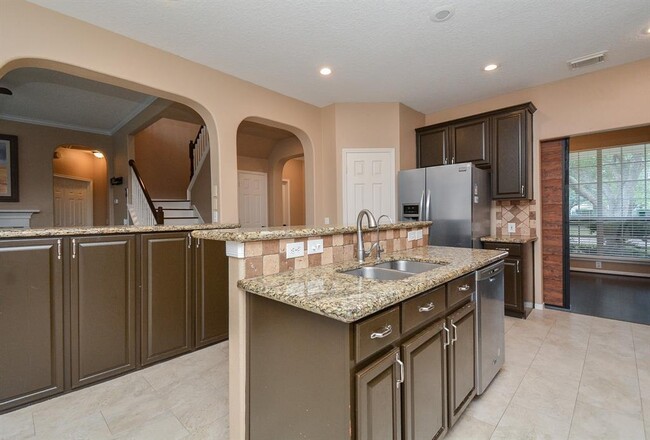 Building Photo - 1410 Hidden Terrace Dr