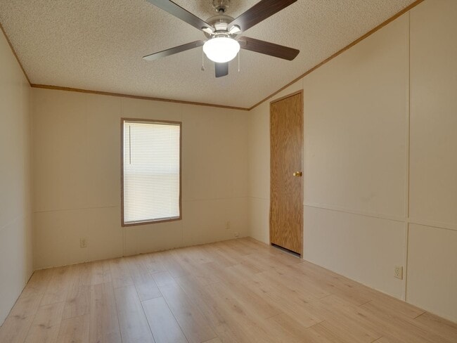 Building Photo - 3 Bedroom Single Family Home in Lady Lake