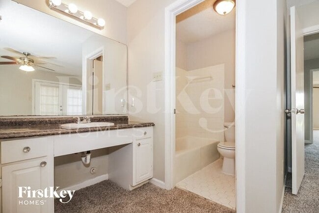 Building Photo - 6635 Wesfield Cove